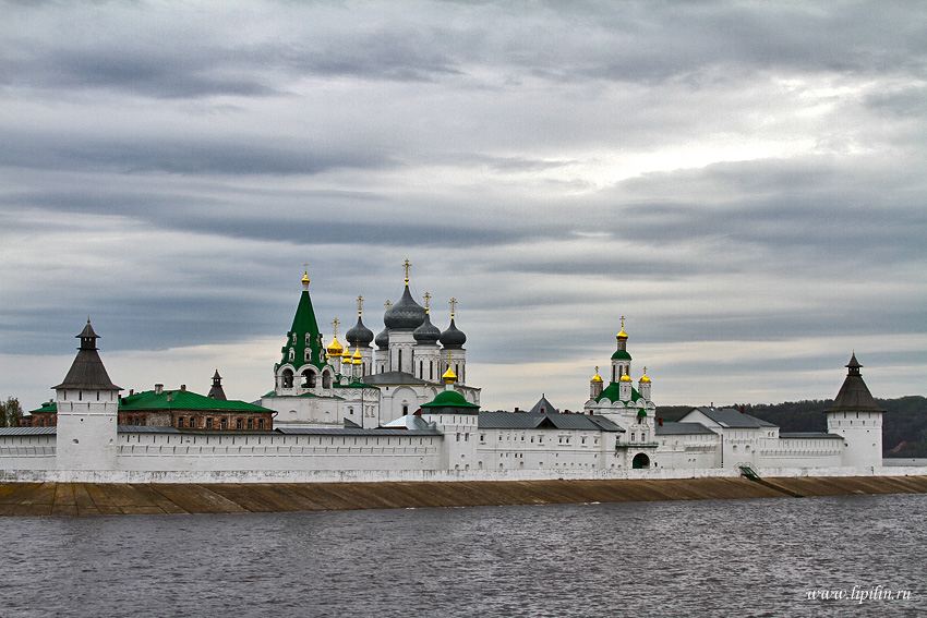 Желтоводский Макариев монастырь Троицкий собор