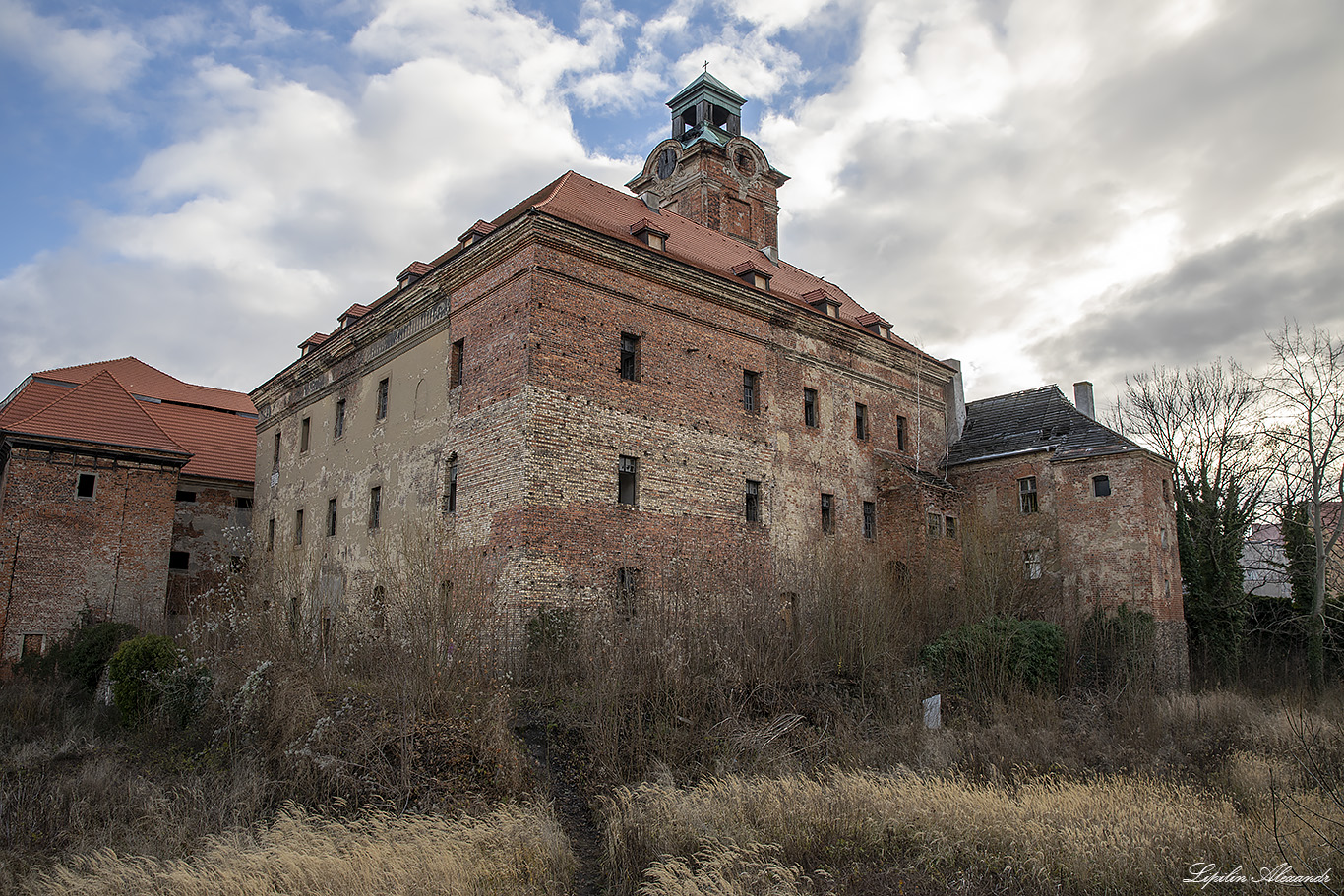 Дворец Девинув-Биберстенув (Zamek Dewinów-Bibersteinów) - Жары (Żary) - Польша (Polska)