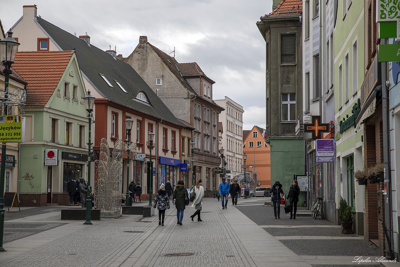 Дворец Девинув-Биберстенув (Zamek Dewinów-Bibersteinów) - Жары (Żary) - Польша (Polska)