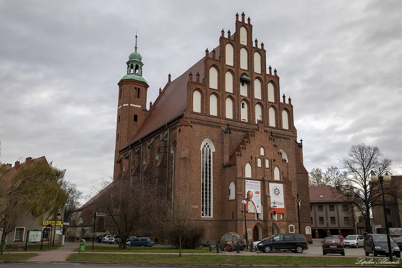 Дворец Девинув-Биберстенув (Zamek Dewinów-Bibersteinów) - Жары (Żary) - Польша (Polska)