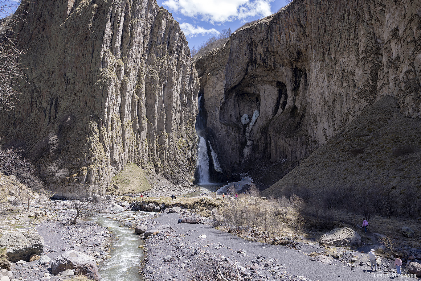 Водопад Каракая-су